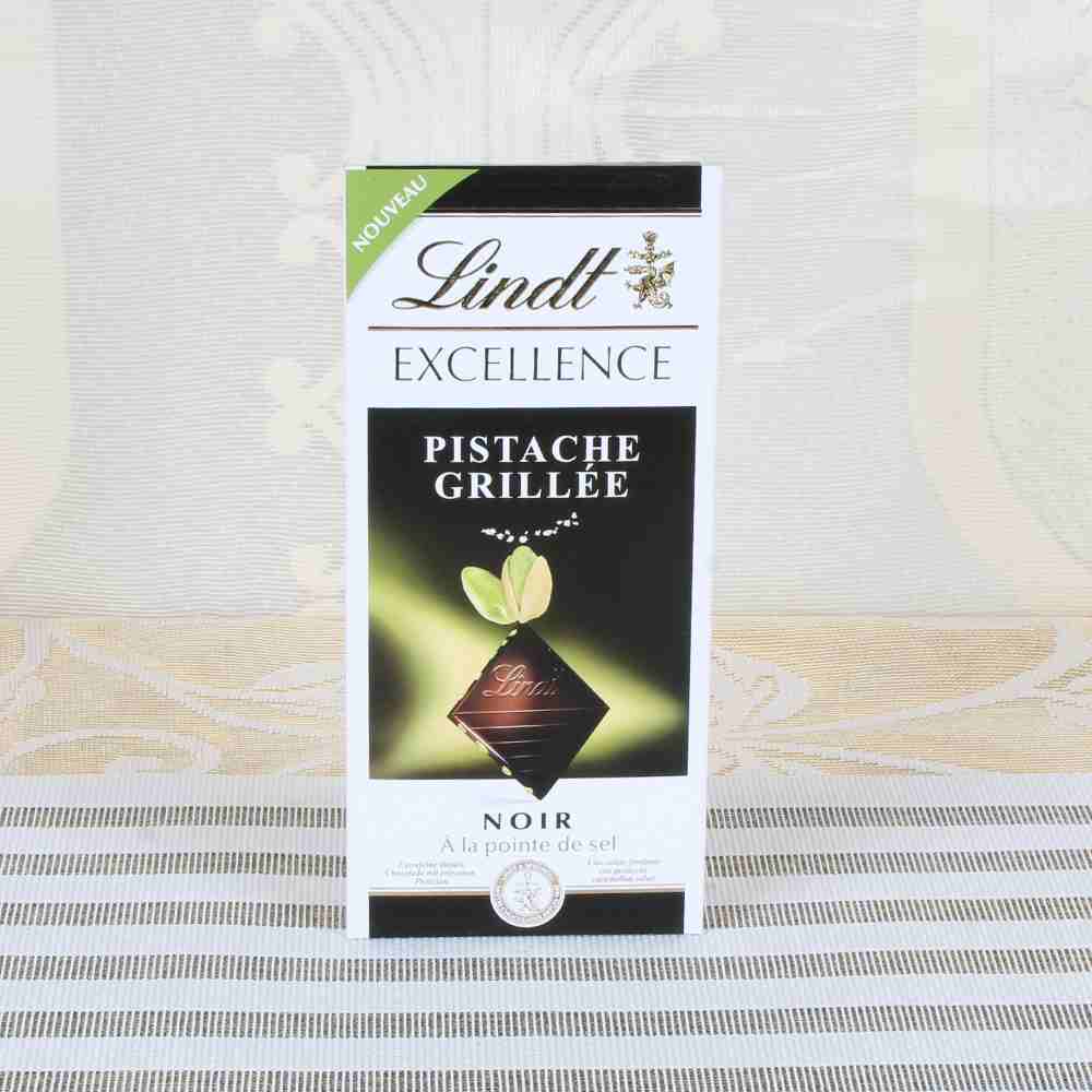 Noir Pista che A la Pointe de Sel Flavour Lindt Excellence Chocolate Bar