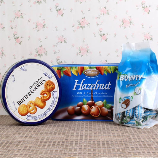 Butter Cookies and Bounty Miniatures with Hazelnut Chocolate