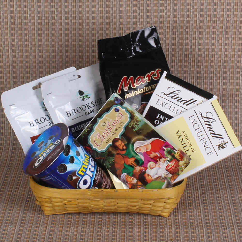 Christmas Special Goodies Basket